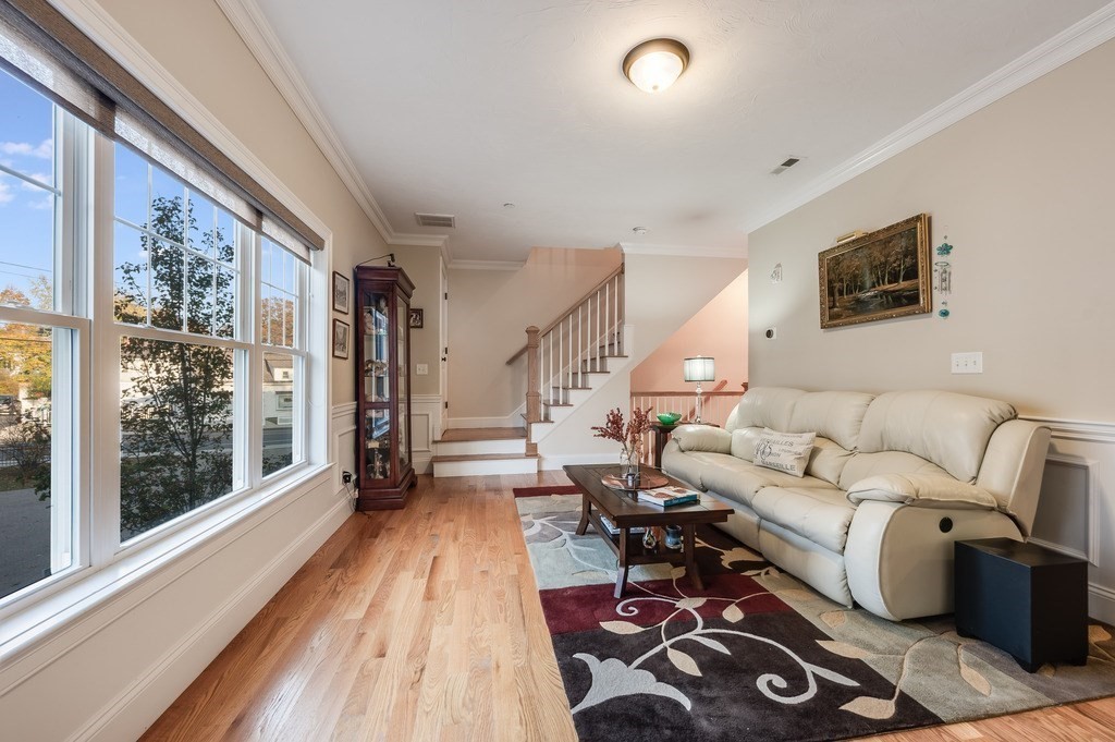 159 Willard St # 4