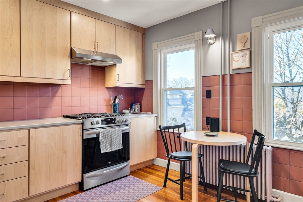 68 Dartmouth St # 3