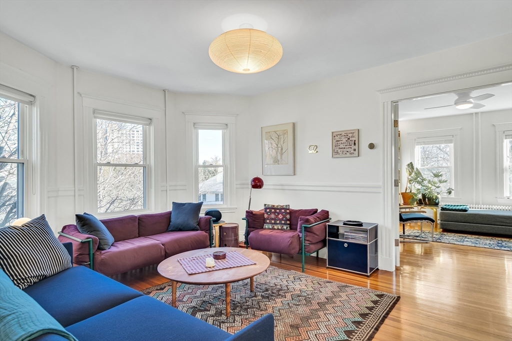 68 Dartmouth St # 3