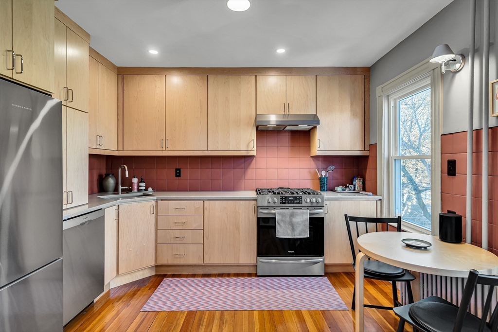 68 Dartmouth St # 3