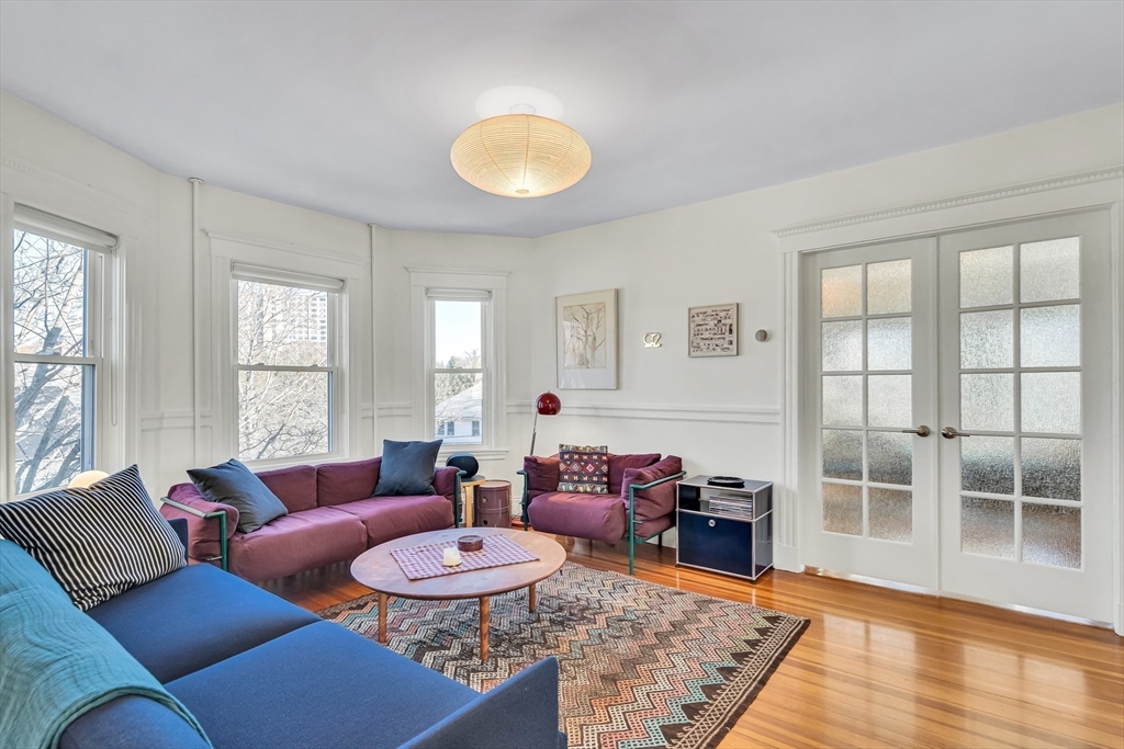 68 Dartmouth St # 3