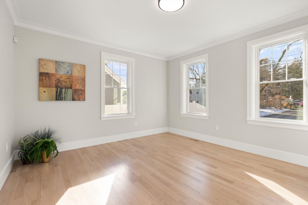 39 Rindge Ave