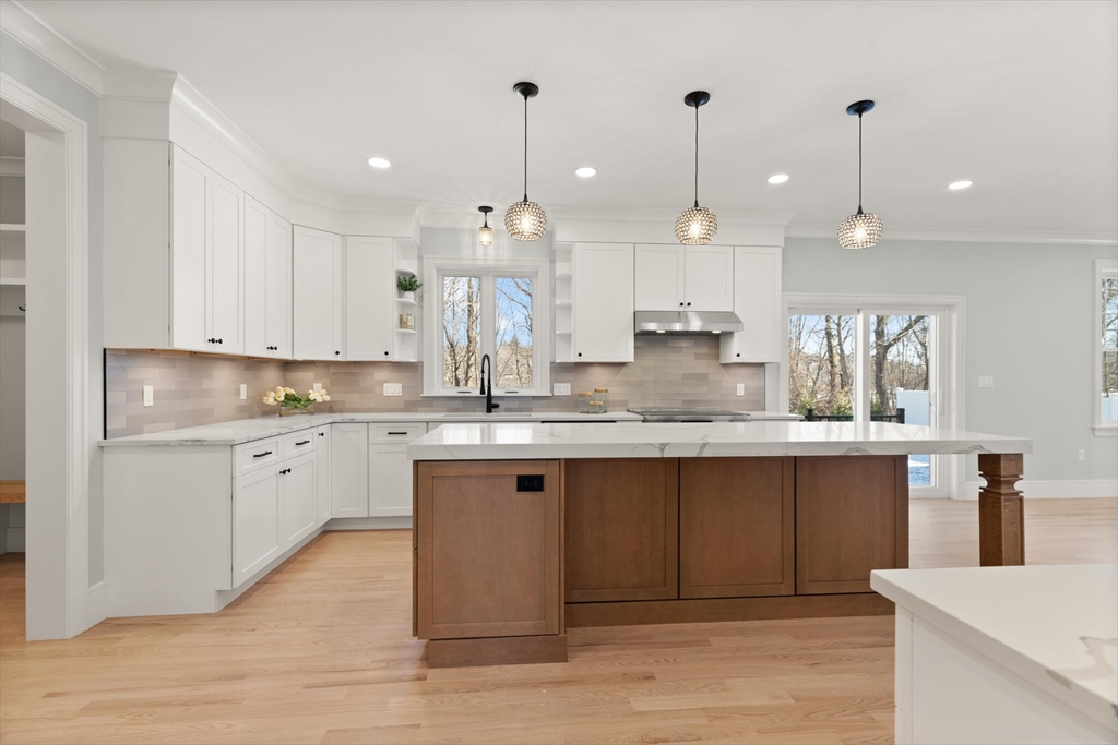 39 Rindge Ave