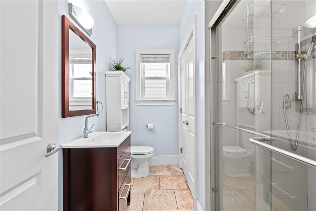 198 W 6th St # 3