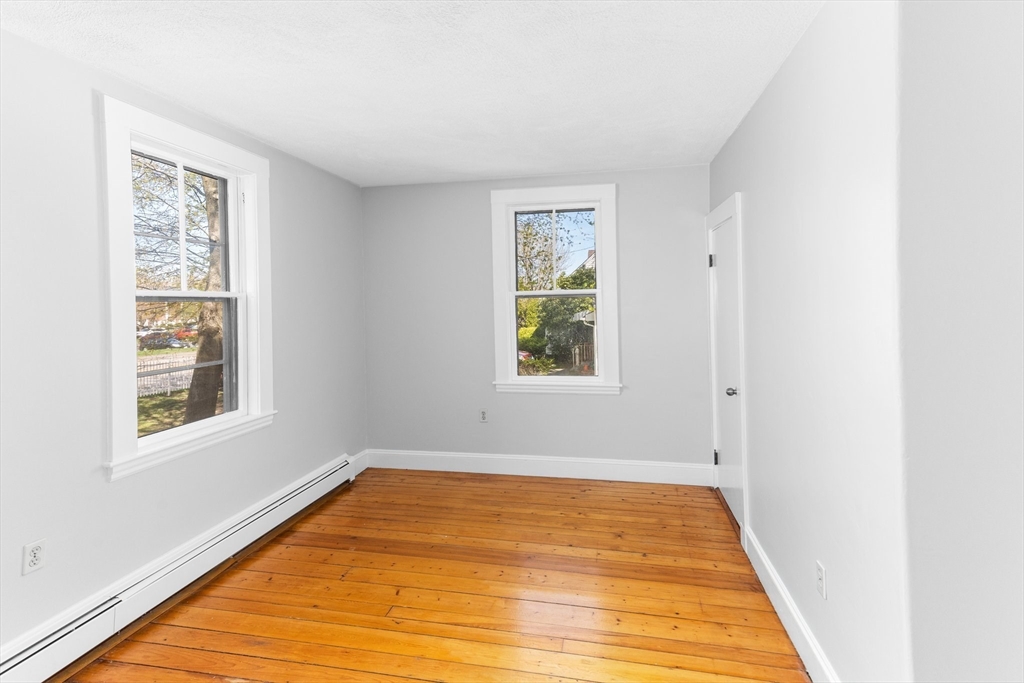 392 Washington St # 1