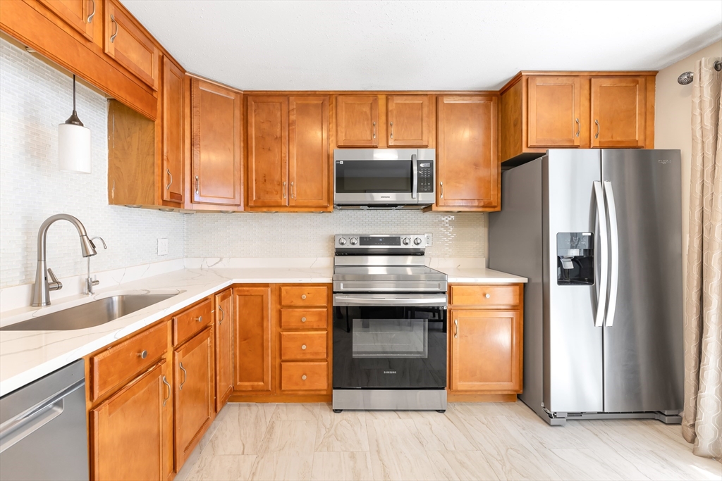 835 Mount Hope # 19