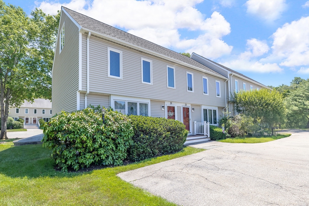 835 Mount Hope # 19