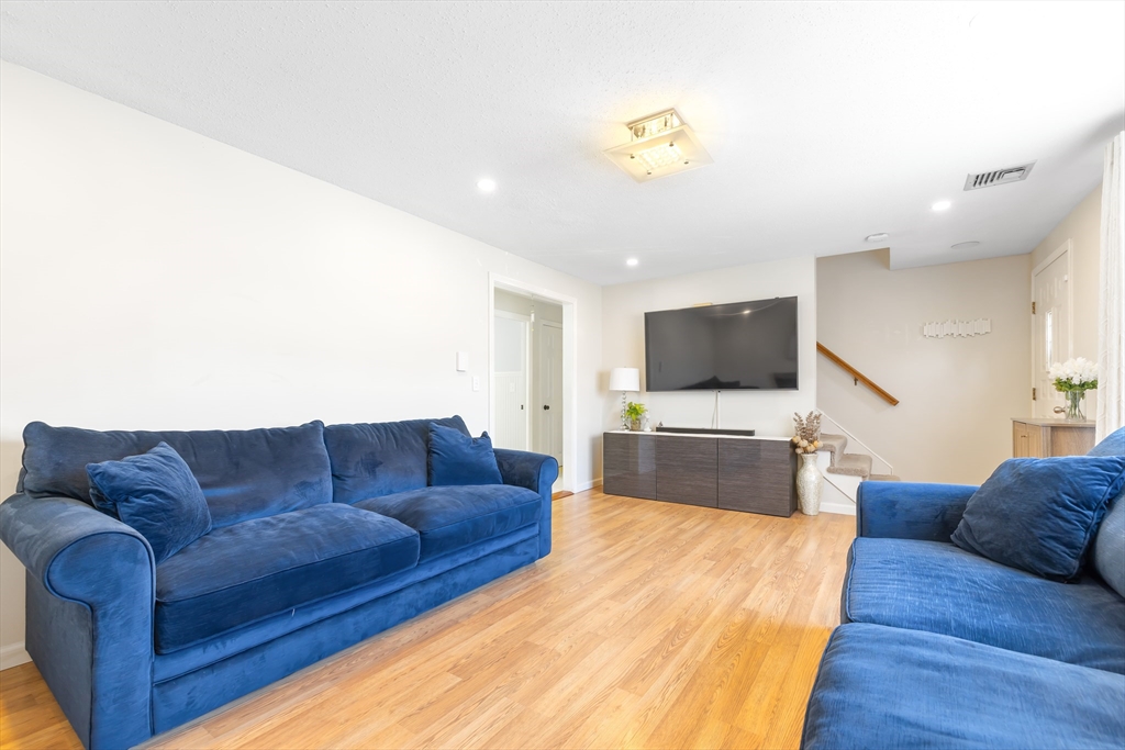 835 Mount Hope # 19