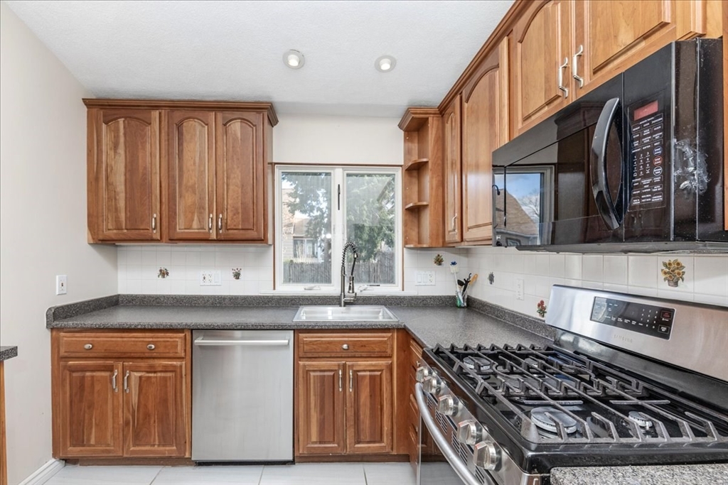 9 Lapham St # 9