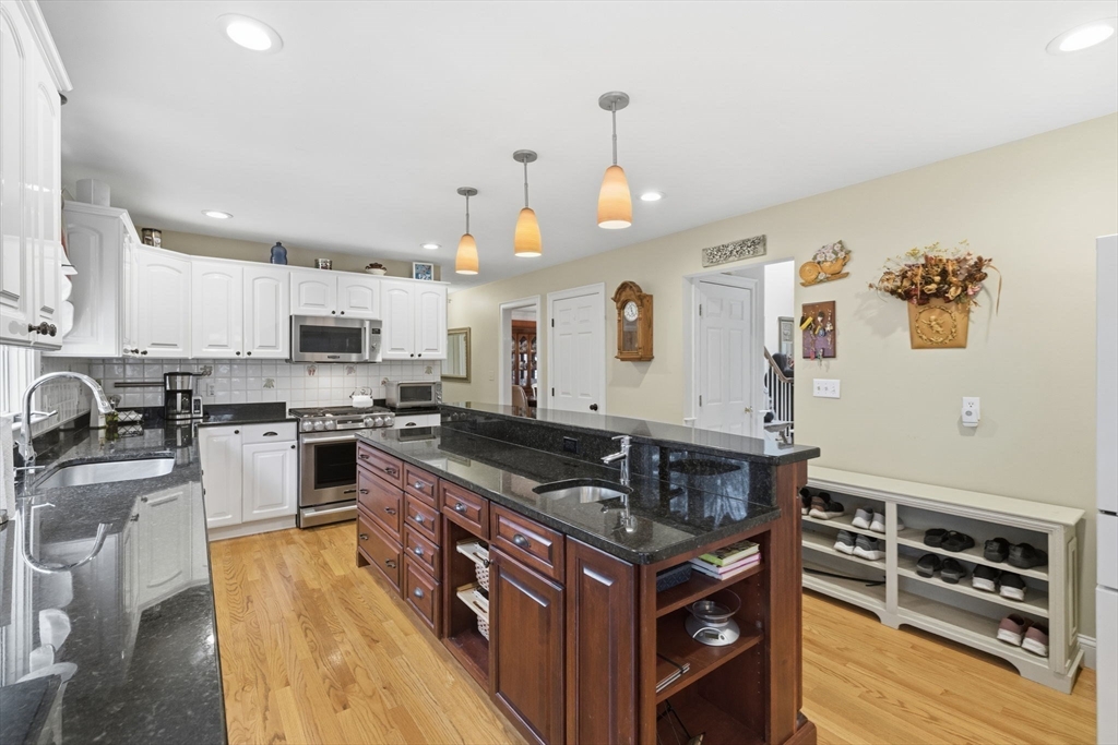7 Farmside Dr