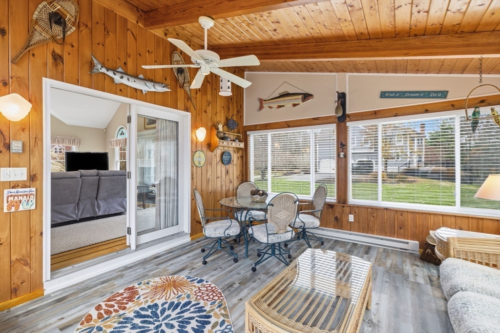 7 Farmside Dr