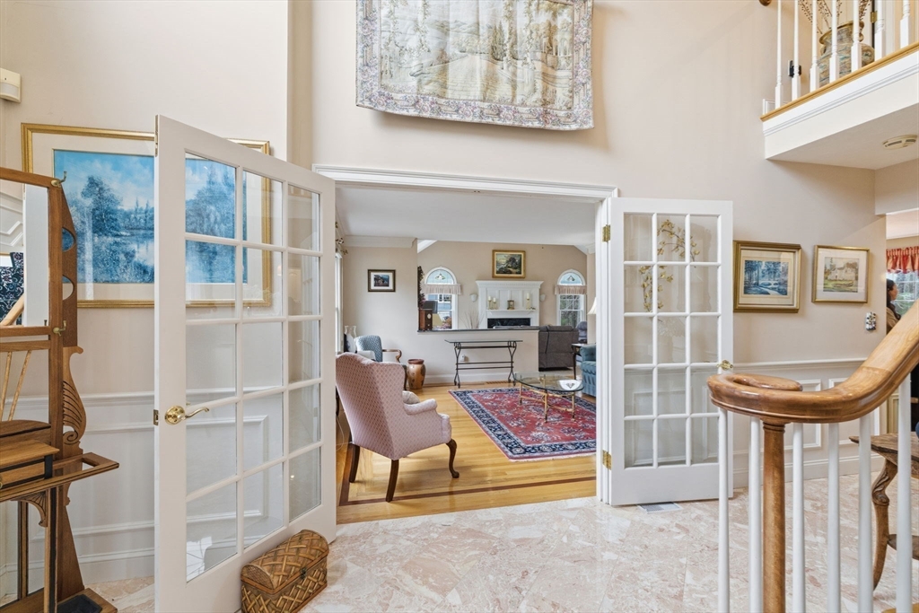 7 Farmside Dr