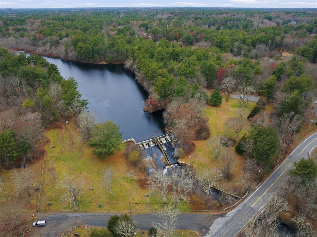 7 Farmside Dr