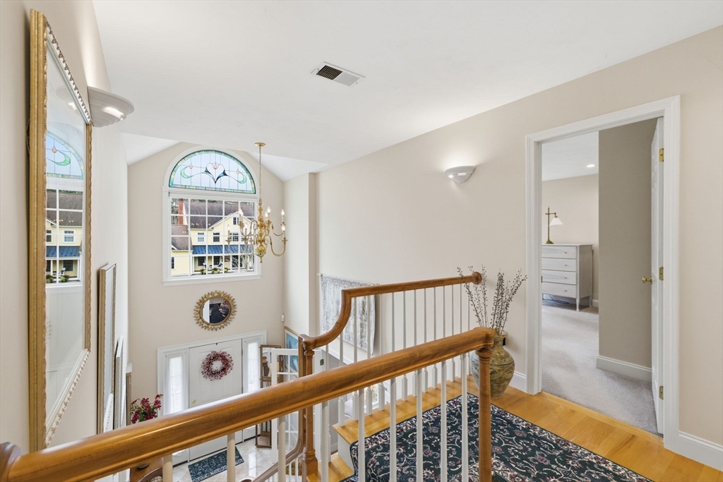7 Farmside Dr