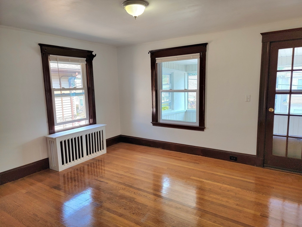 35 Vane Street Unit: 2nd Floor
