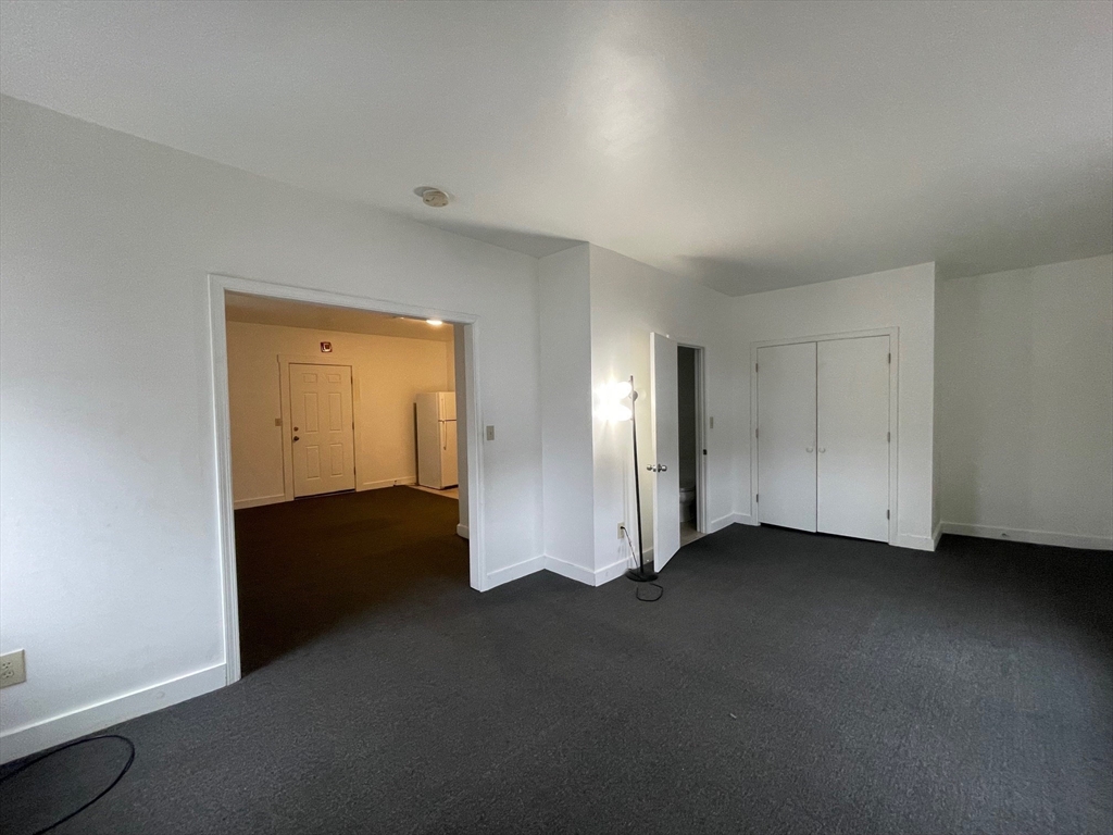 3 Webster St # 4