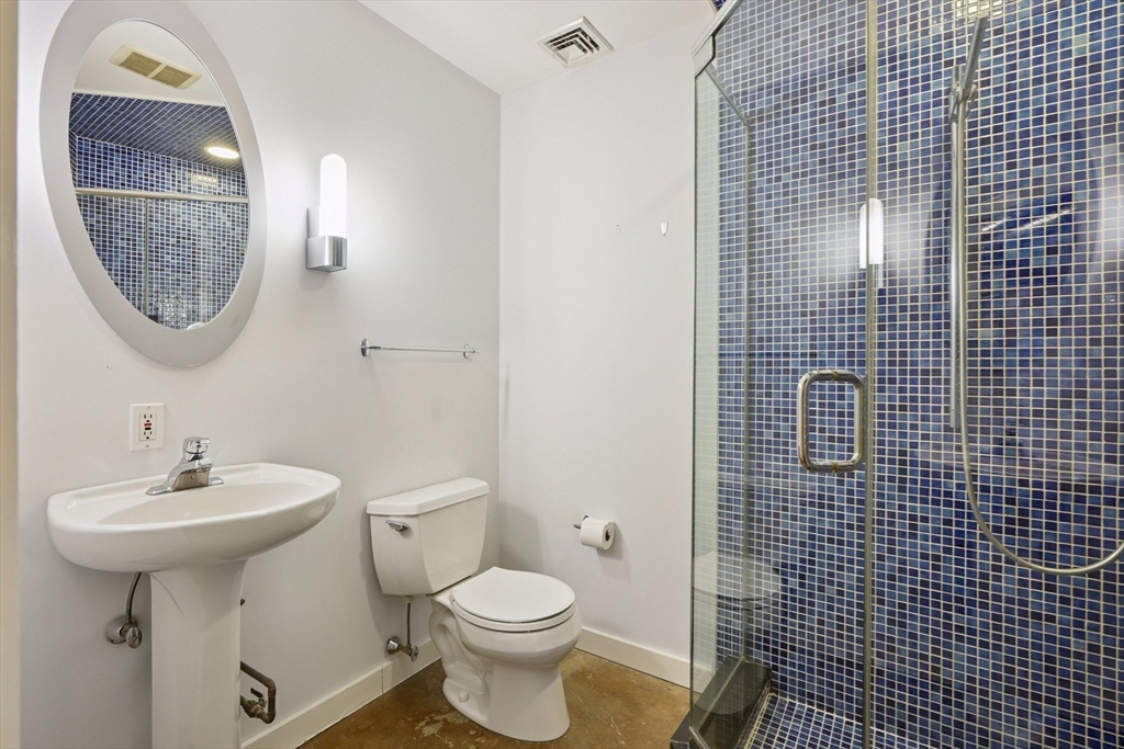 1200 Washington St # 416