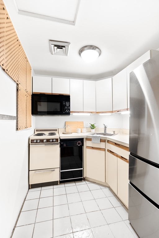 127 Beacon St # 32