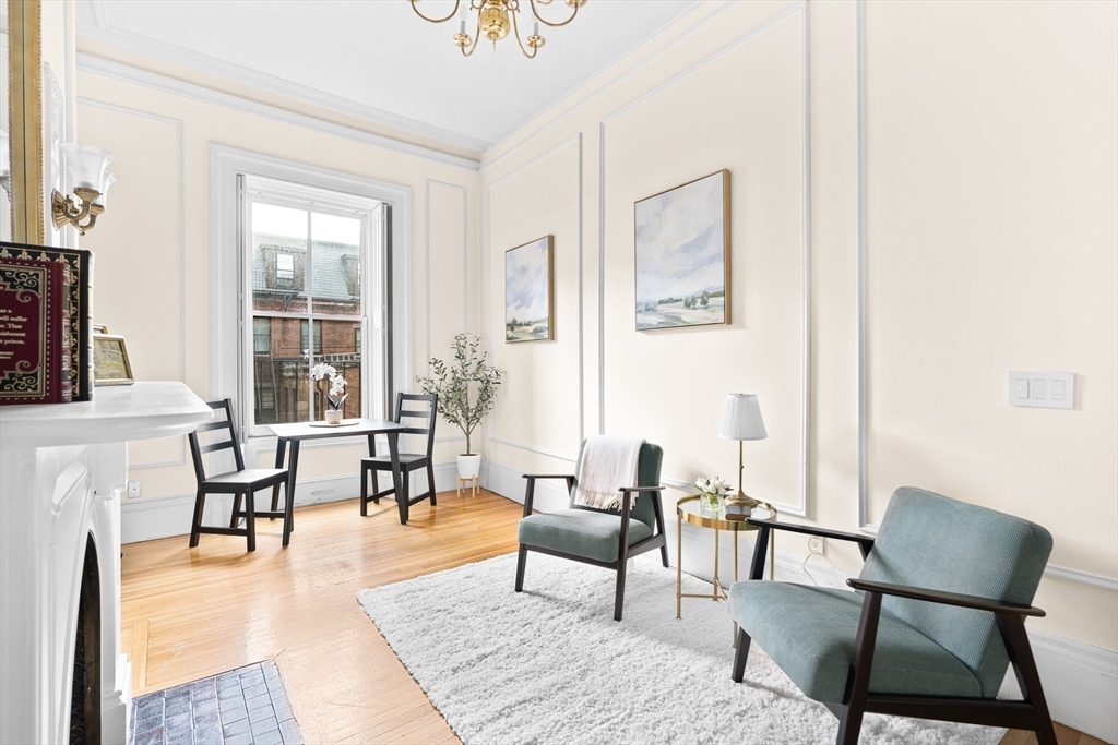 127 Beacon St # 32