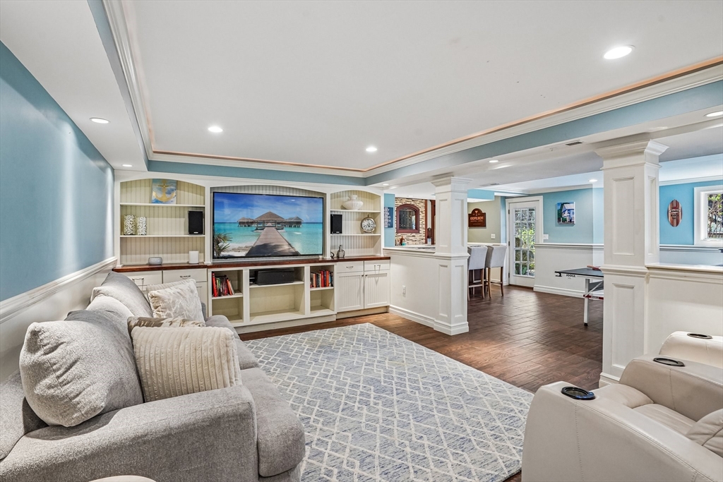 20 Walnut Hill Dr