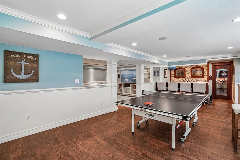 20 Walnut Hill Dr