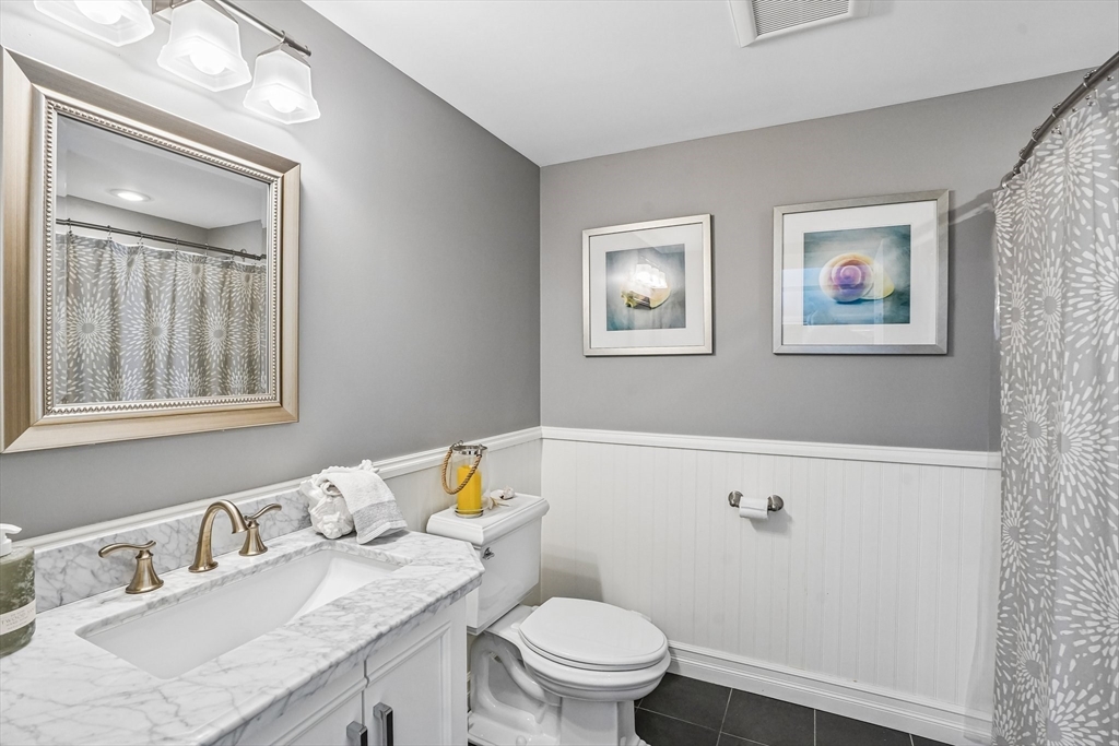 20 Walnut Hill Dr