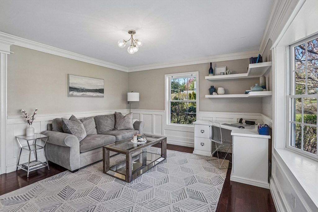 20 Walnut Hill Dr