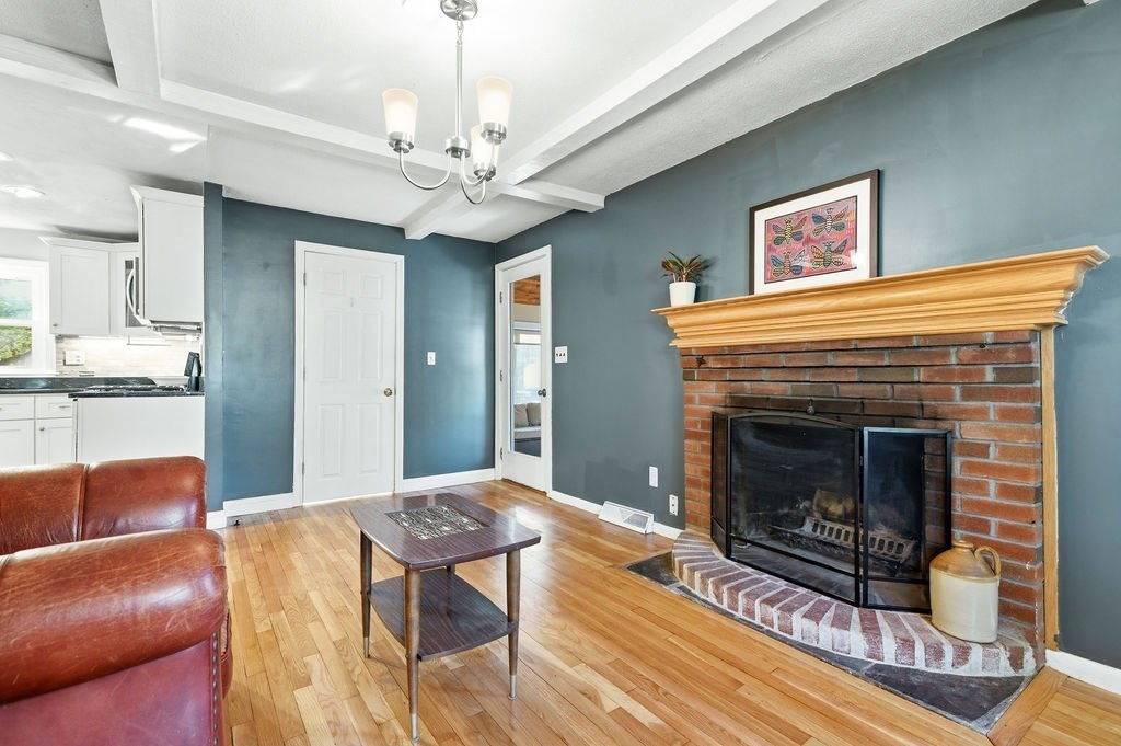 68 Alden St