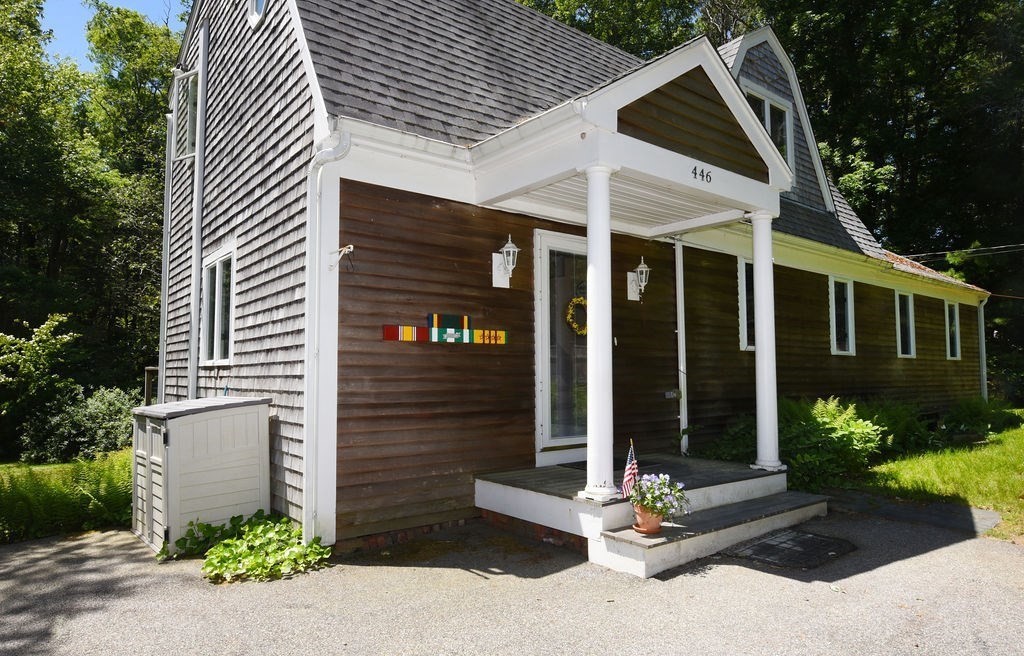 446 Grove