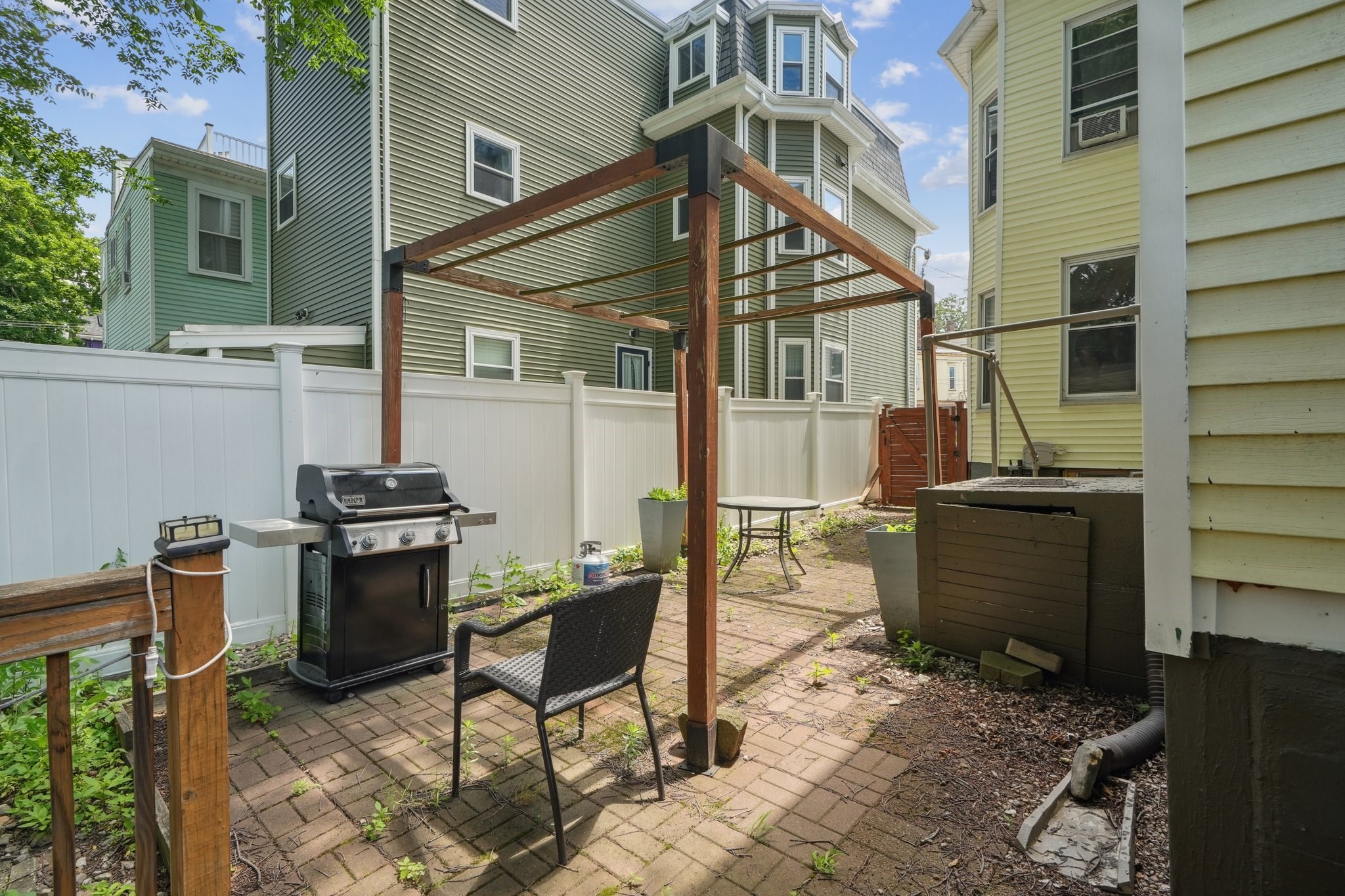 67 Concord Ave # 1