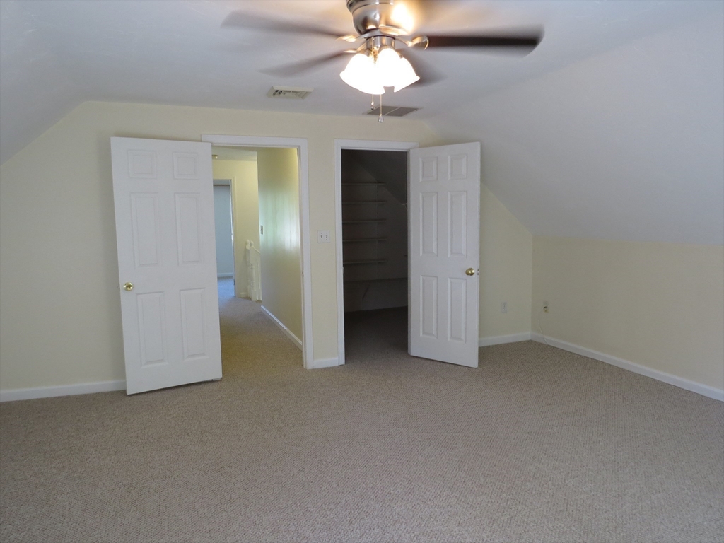 90 Oak St # 2