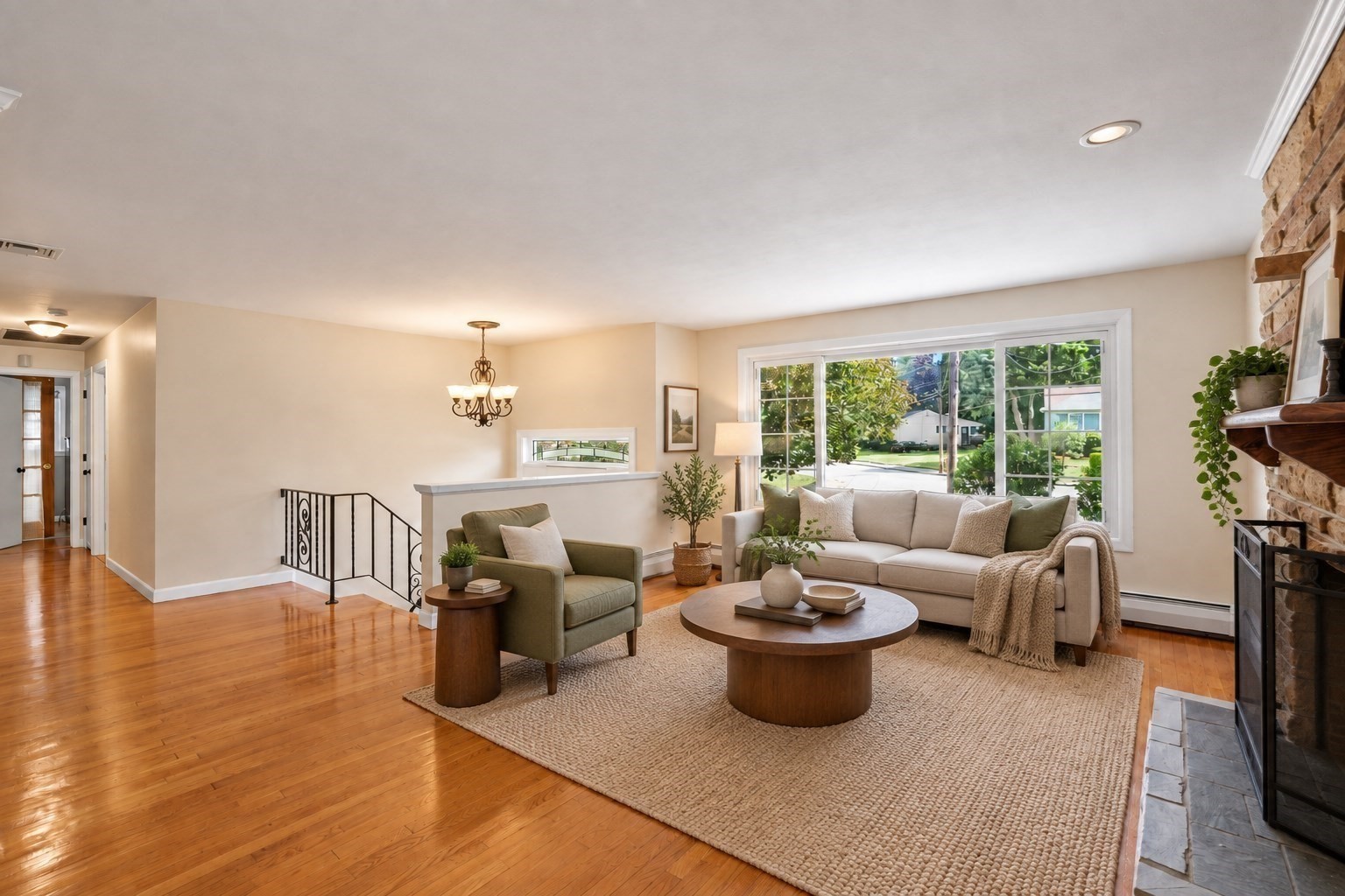 8 Niles Road