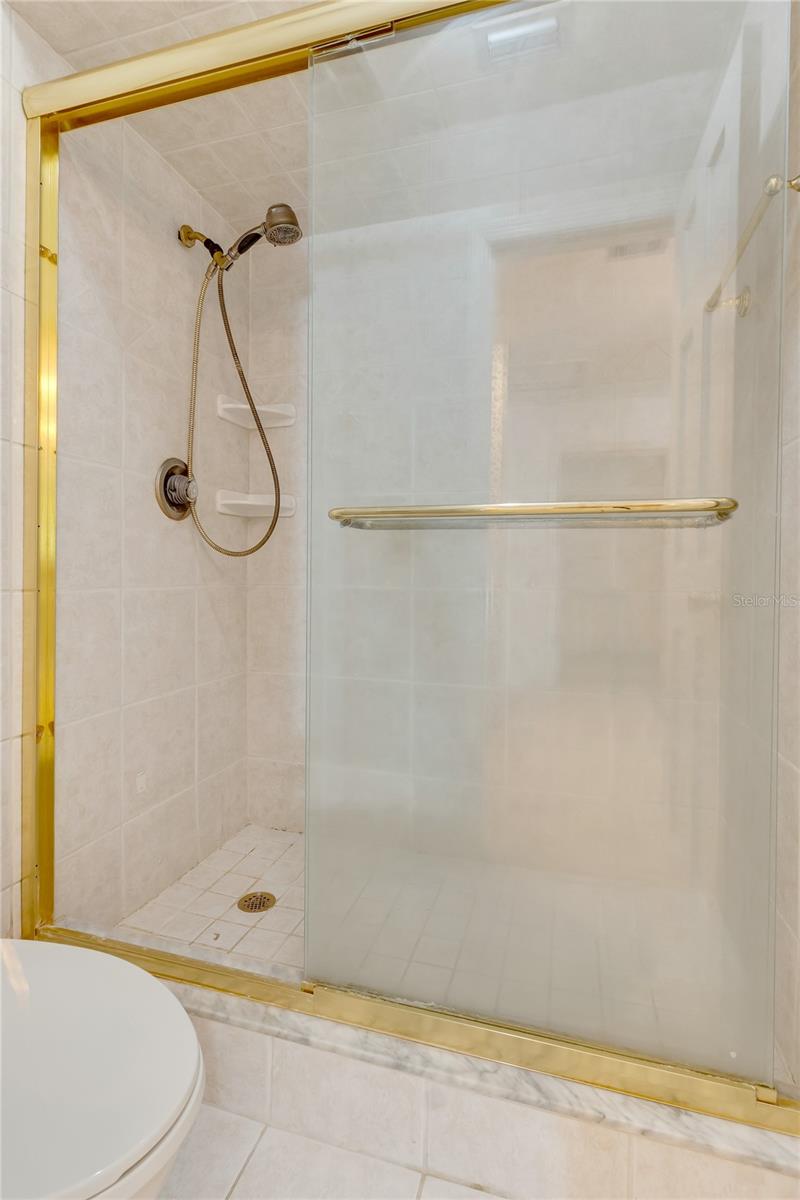 1218 HOWELL CREEK DRIVE