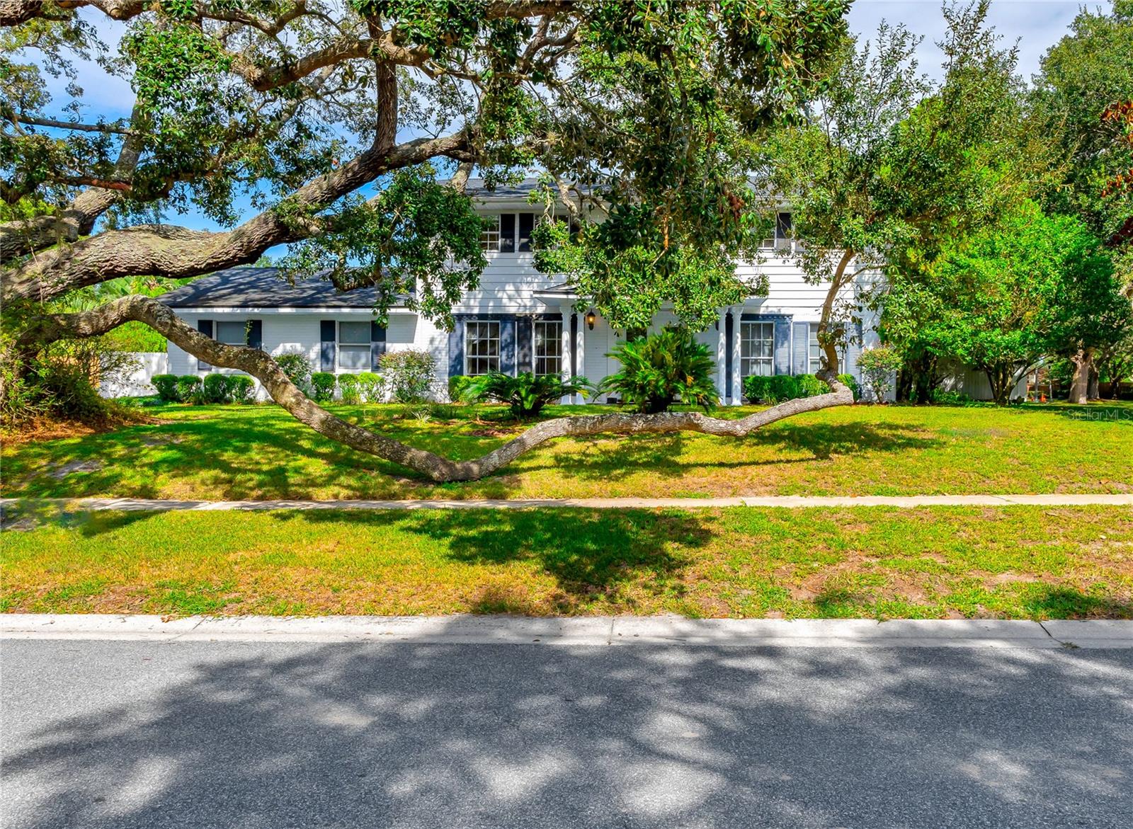 1218 HOWELL CREEK DRIVE