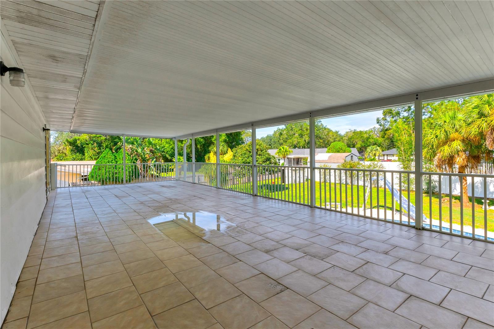 1218 HOWELL CREEK DRIVE