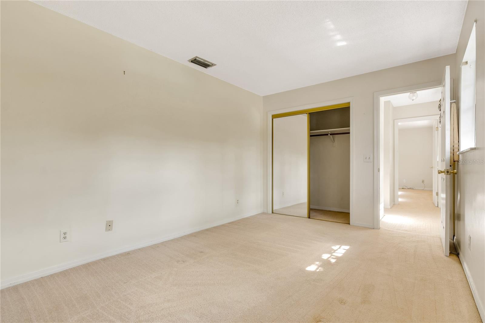 1218 HOWELL CREEK DRIVE