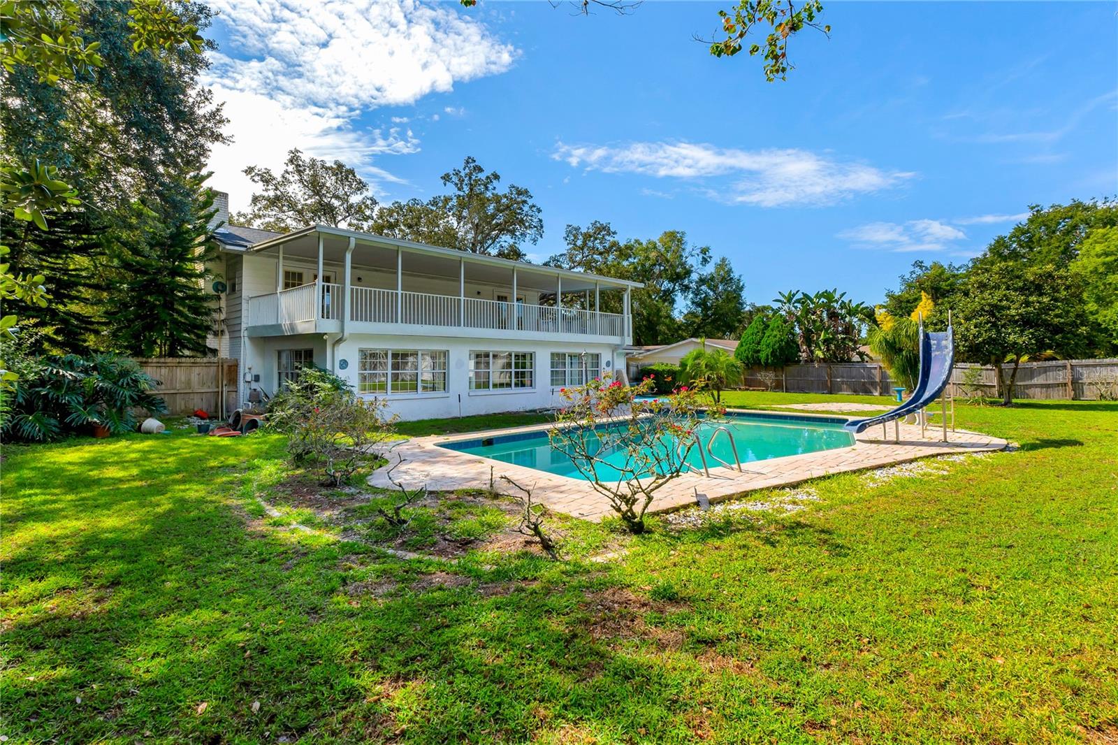 1218 HOWELL CREEK DRIVE