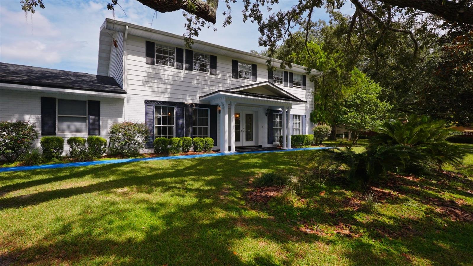 1218 HOWELL CREEK DRIVE