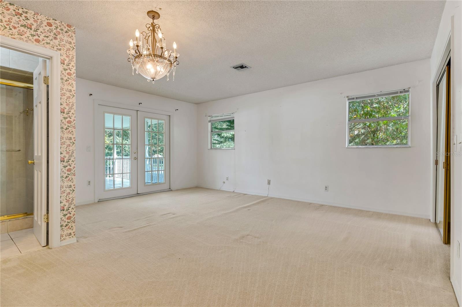 1218 HOWELL CREEK DRIVE