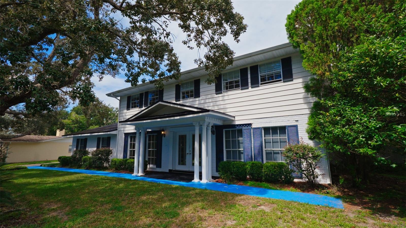 1218 HOWELL CREEK DRIVE