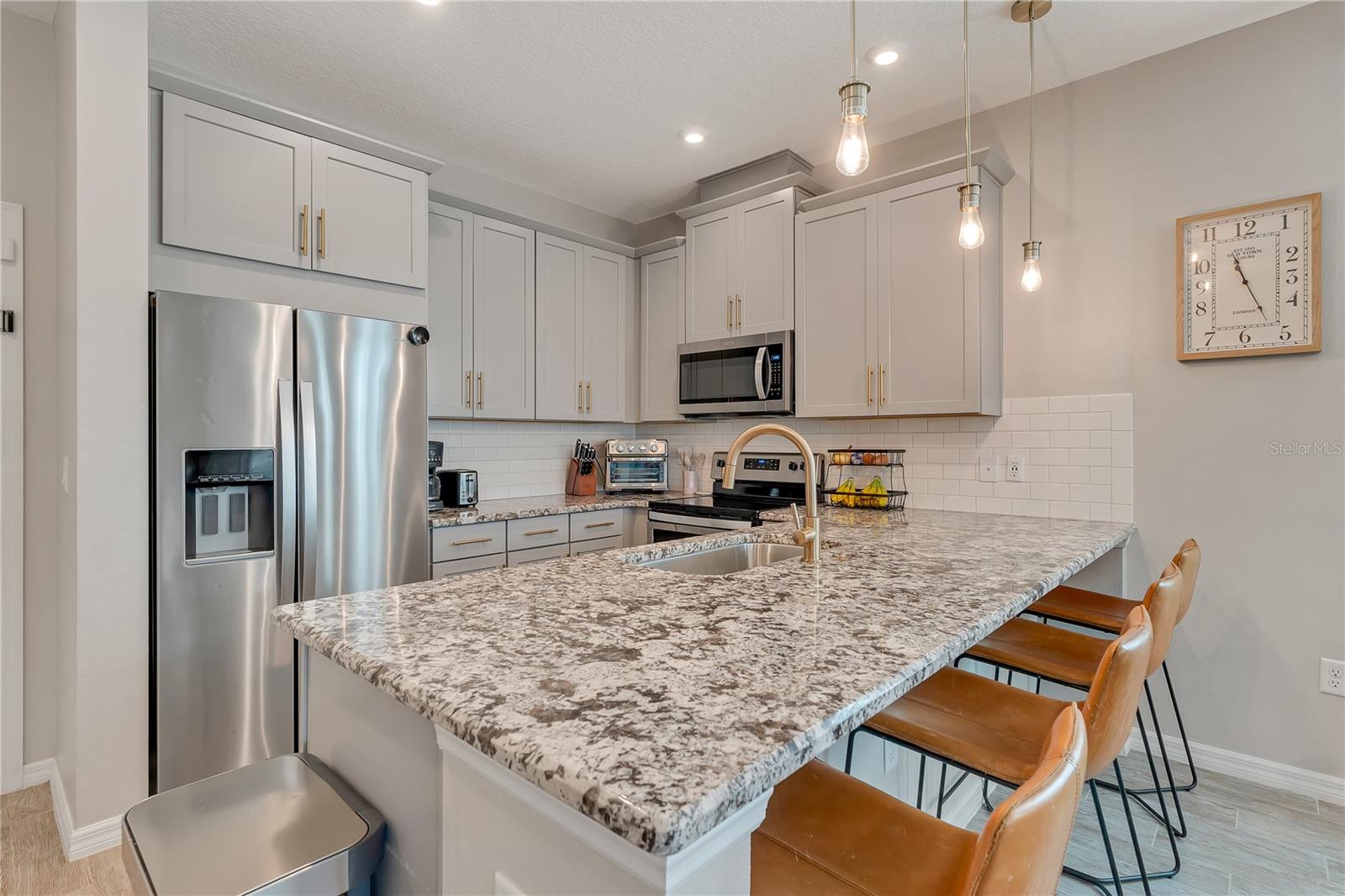 10027 RANDAL WALK ST