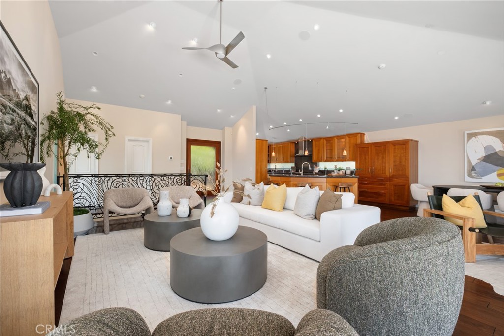 535 High Dr