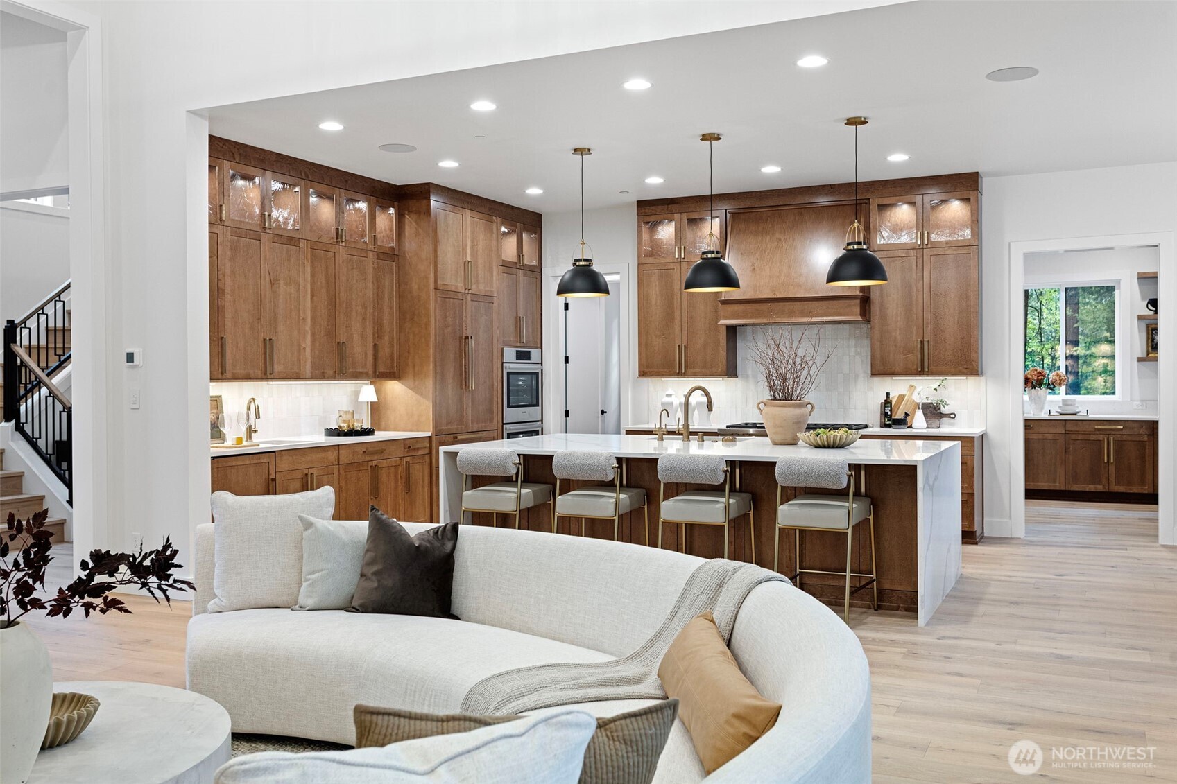 7107 254th Avenue NE