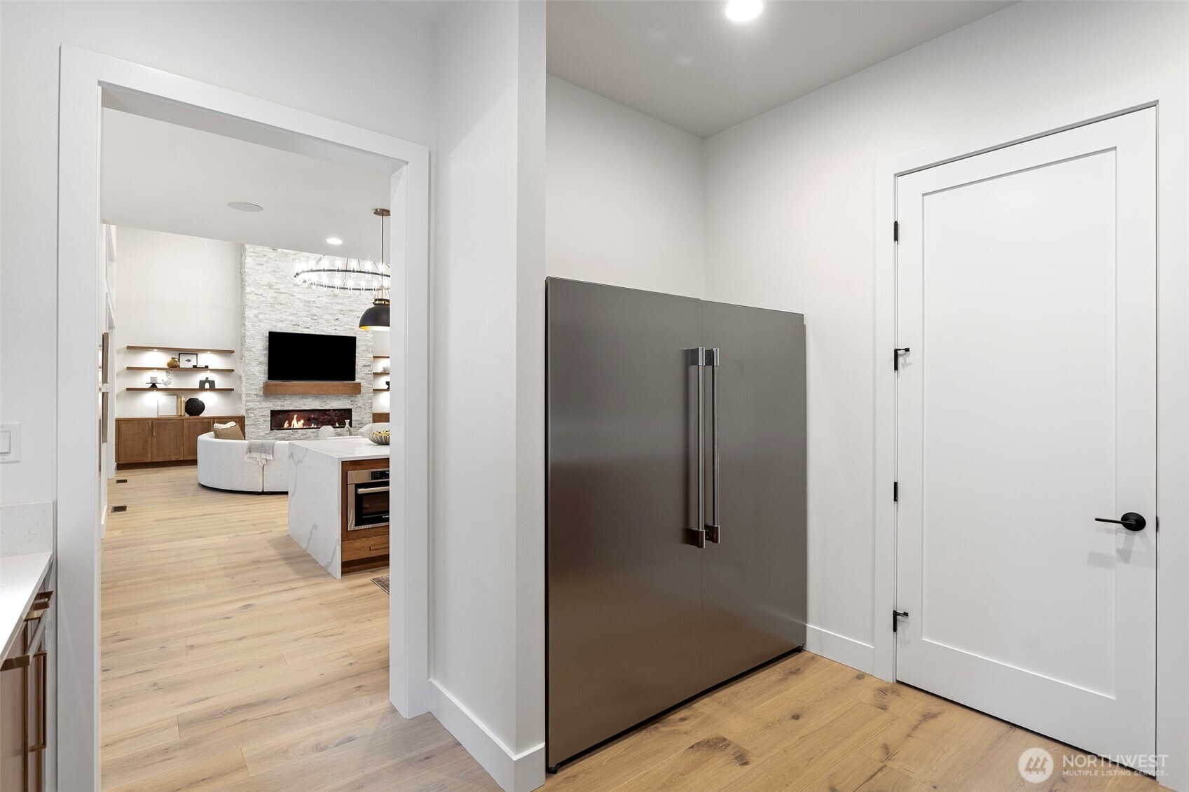 7107 254th Avenue NE