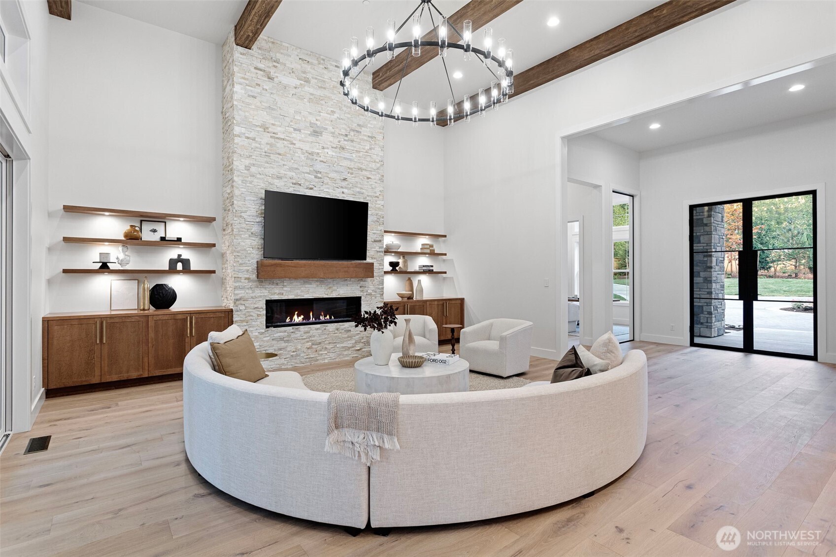 7107 254th Avenue NE