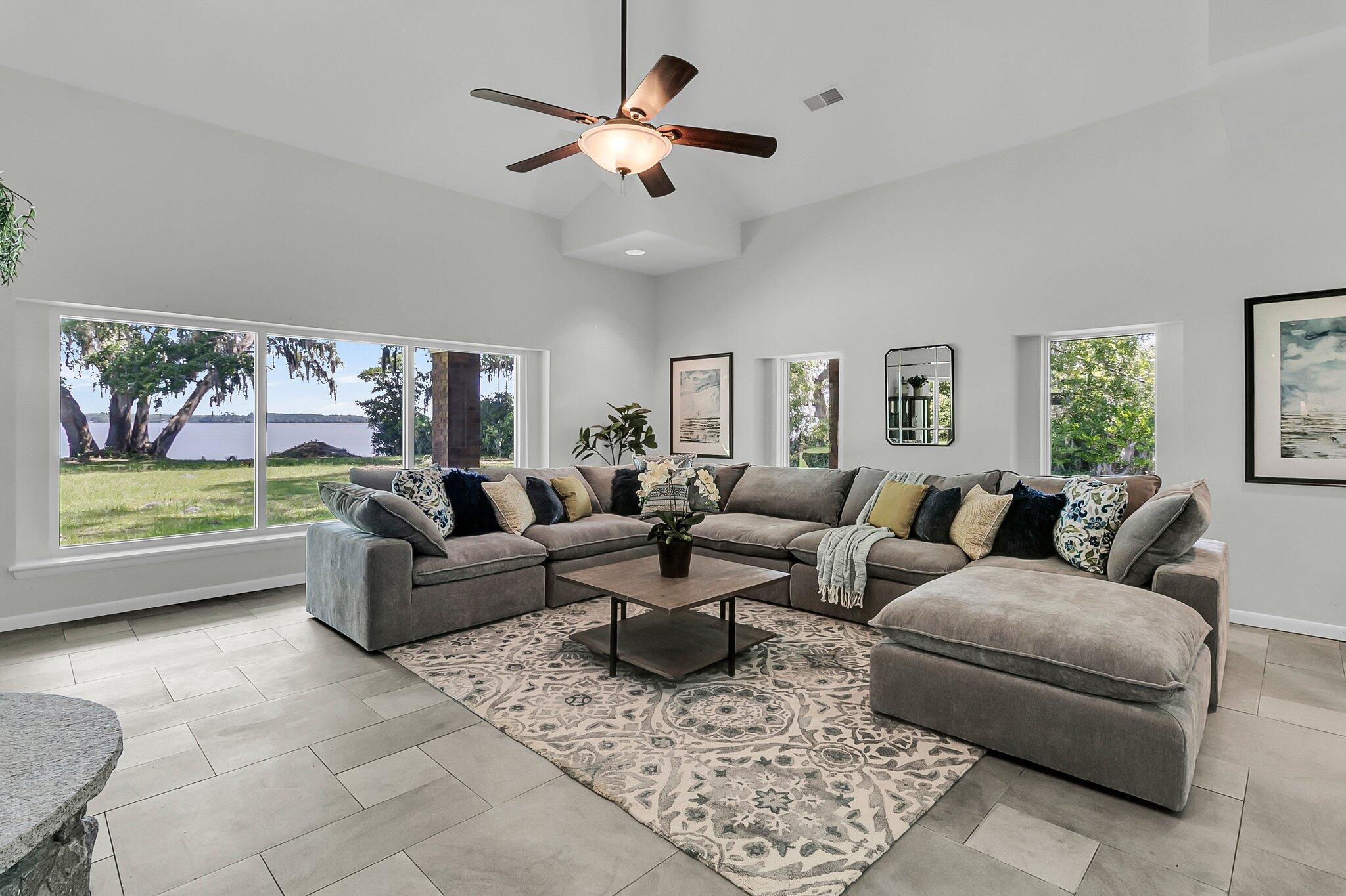 1085 Harts Bluff Road