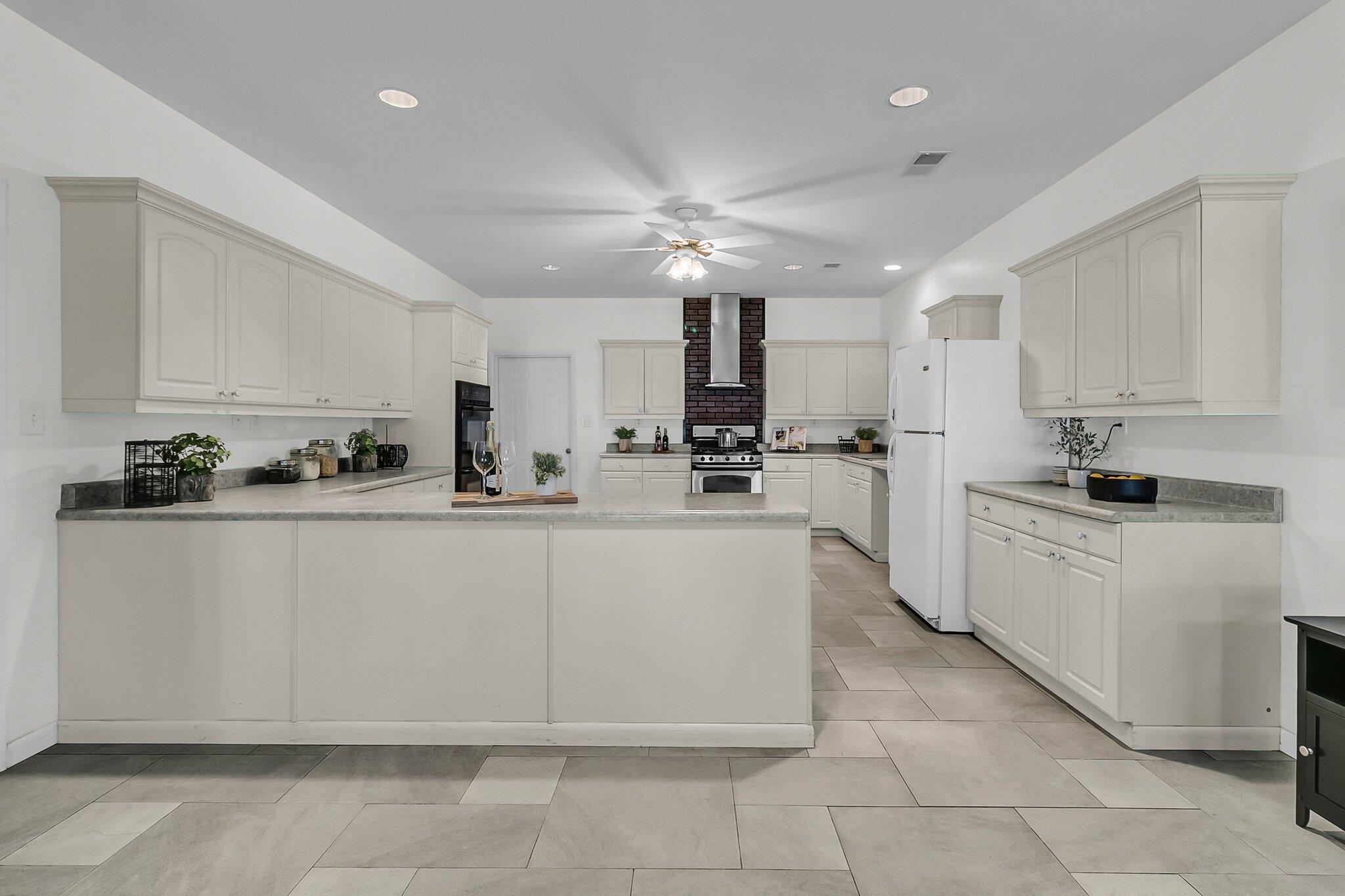 1085 Harts Bluff Road