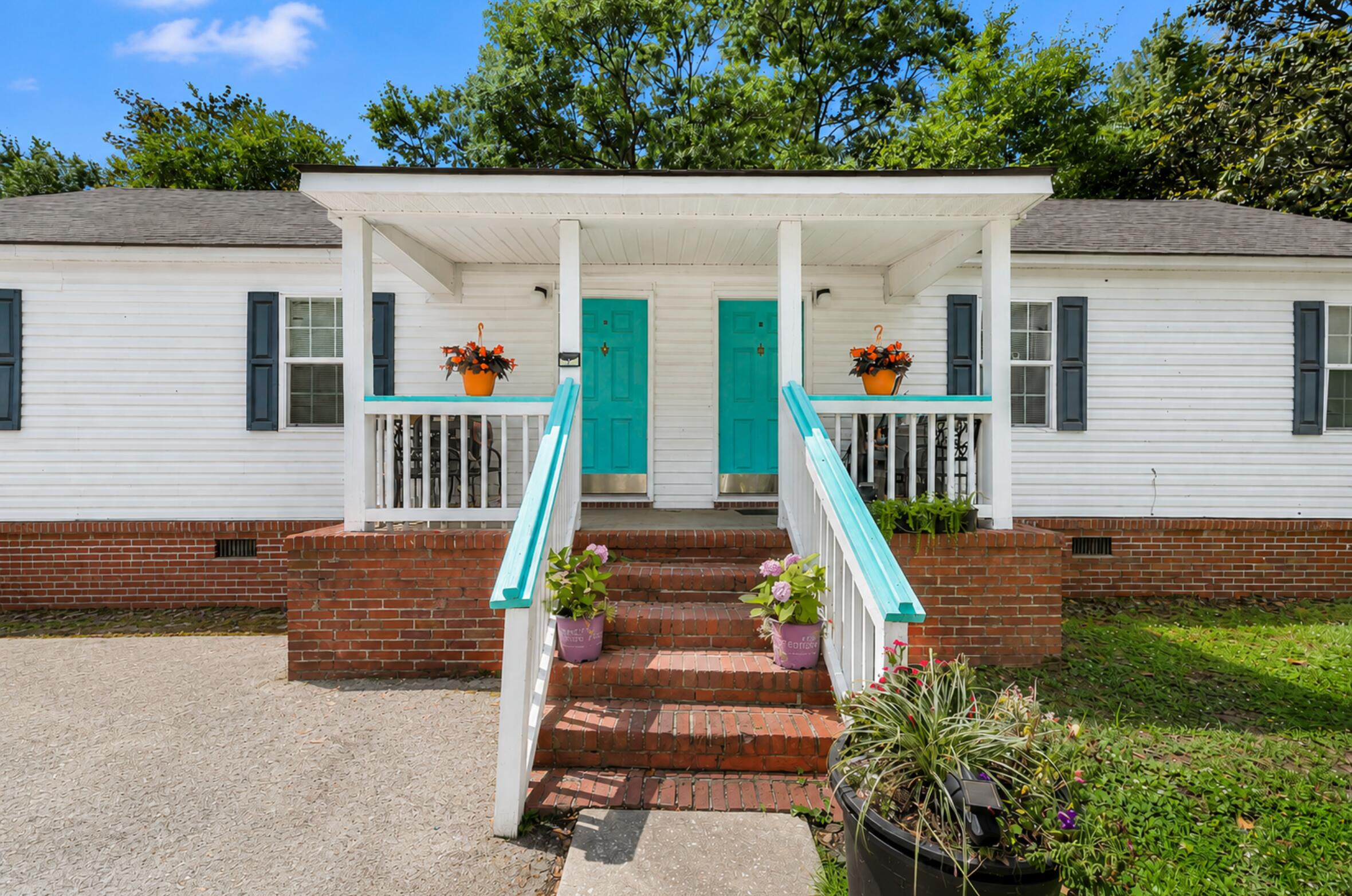 7625 E Oakridge Circle # B Unit: A & B
