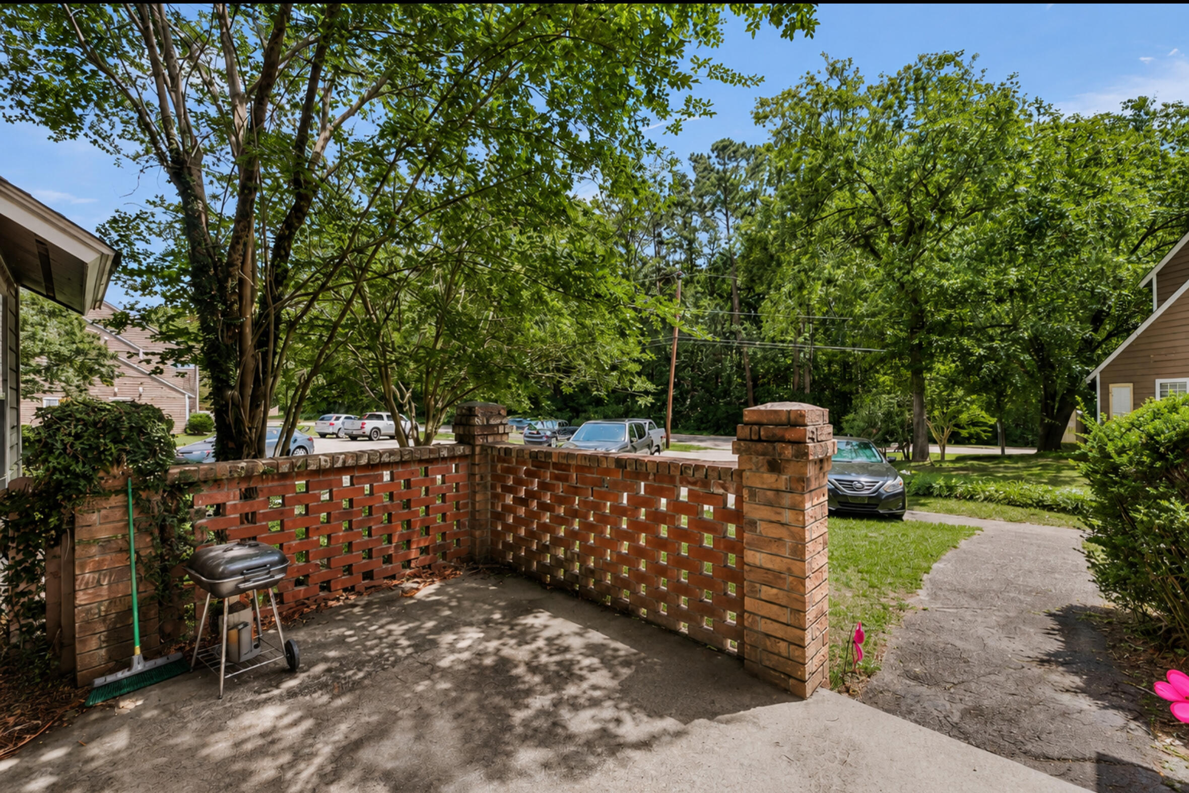 118 Luden Drive Apt B
