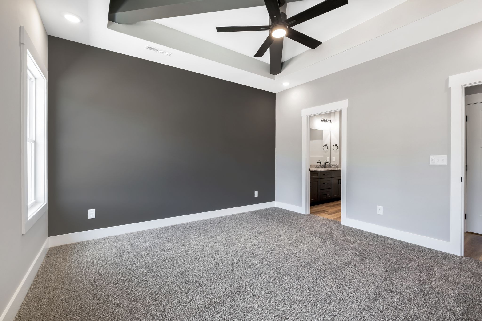 233 Lear Rd
